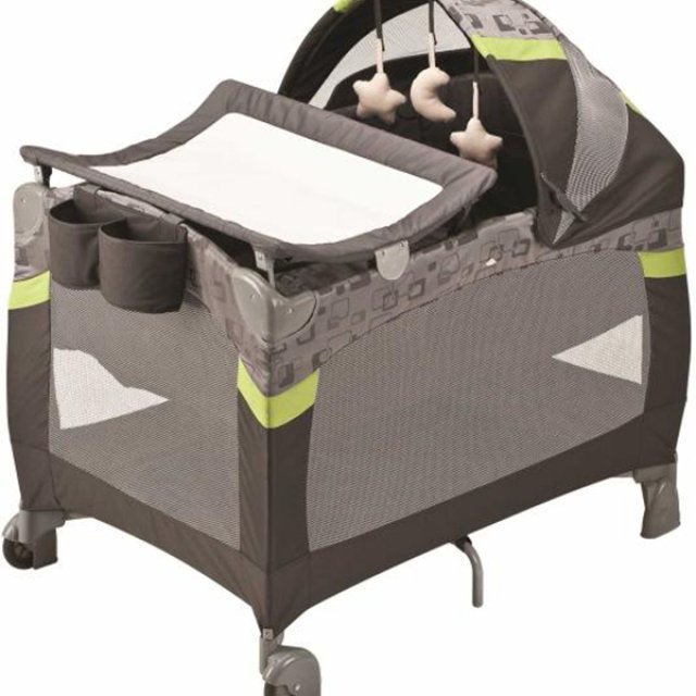 Фото Манеж-кровать Evenflo BabySuite Эвенфло БебиСьют, реальные фотографии клиентов | Коляски-Кроватки.Ру